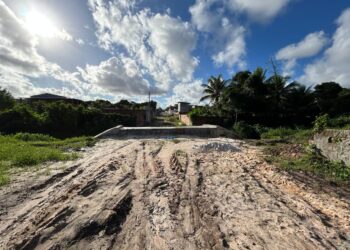 Seinfra realiza obras de macrodrenagem no Parque das Mangabas