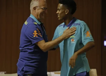 Seleção se apresenta em Brasília para jogo das Eliminatórias na quinta