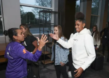 Seleção feminina se apresenta nos EUA para disputa do SheBelieves