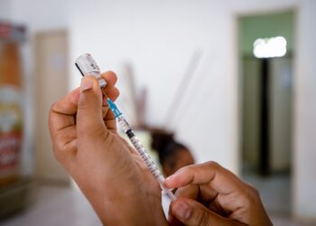 Campanha de vacinação contra pólio acontece em todas as unidades de saúde do município