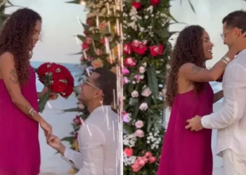Cantor Kevi Jonny pede influenciadora Sthe Matos em casamento
