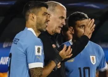 Suárez desabafa contra técnico da Seleção Uruguaia: “Há coisas que me doem muito”