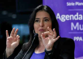 Governo firma parcerias com BID e CAF para capacitar mulheres gestoras