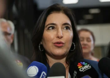 Ninguém ficará prejudicado com descontos indevidos do INSS, diz Tebet