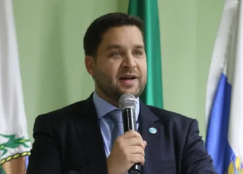 Vice-governador do Rio deixa cargo para assumir vaga no TCE