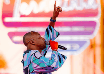 Avon é a primeira marca de maquiagem a patrocinar a turnê Tardezinha