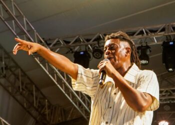 Fábio Carneirinho, Raphaela Santos, Tonho Matéria e Zé Vaqueiro no Palco TVE de setembro