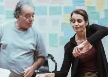 Tony Ramos retorna aos palcos em peça com Denise Fraga após cirurgia no crânio