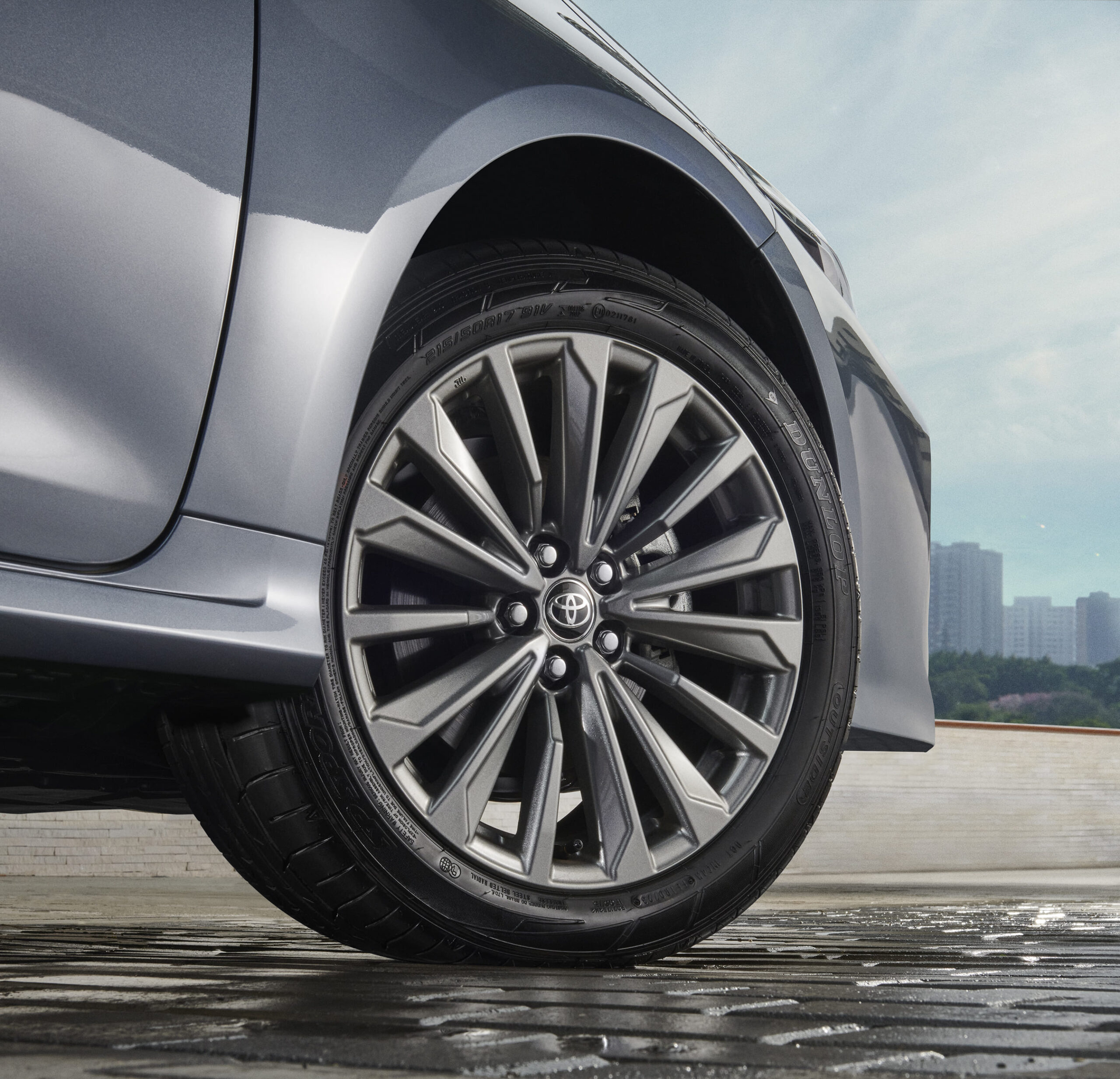Toyota escolhe pneus Dunlop SP Sport Maxx 050+ para equipar o Corolla 2024
