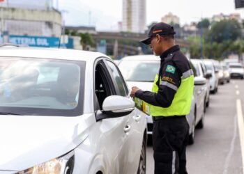 Balanço: Carnaval de Salvador tem queda no número de autuações no trânsito