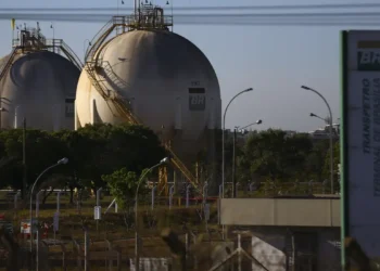 Transpetro inaugura primeira usina solar para suprir planta industrial