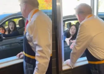 Brasileira é atendida por Donald Trump em drive-thru e faz pedido: “Não deixe os Estados Unidos virar o Brasil”