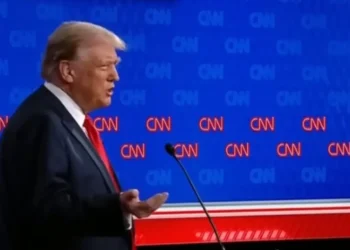 ‘Ótimo trabalho’, diz Trump ao ironizar confusões de Biden durante entrevista