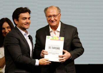 Governo quer atrair 8,1 milhões de turistas internacionais até 2027