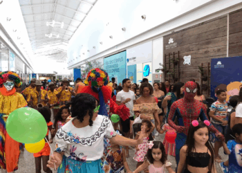 Turma da Vem Brincar promove ensaio gratuito de Carnaval no Boulevard Shopping Camaçari