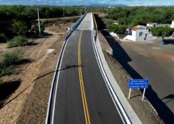Uauá recebe ponte sobre o Rio Vaza Barris e reforço em infraestrutura e saúde