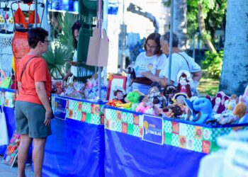 Programa Empreender é Com Elas leva mães atípicas a expor e comercializar produtos no mês das mães