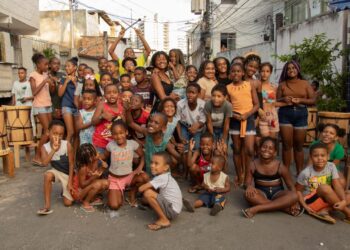 Próximo Domingo Artístico (17) marca o encerramento do Projeto Anual Vai Chegar com lançamento de EP e Videoclipes