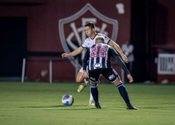 Leão engata segunda vitória seguida e deixa o Z-4