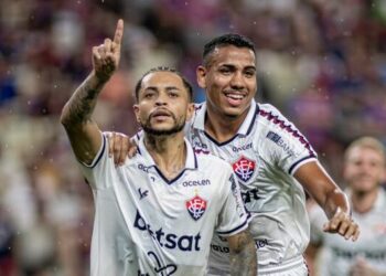 O Leão está vivo: Vitória vence o Fortaleza e volta ao G-4 da Copa do Nordeste