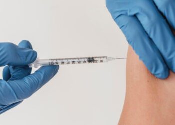 Imunização contra o HPV passa a ser dose única: vacina é fundamental na prevenção ao câncer de colo de útero
