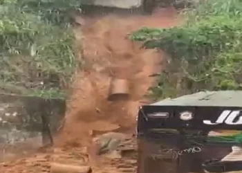 Vale do Ogunjá: trânsito segue bloqueado na manhã deste sábado