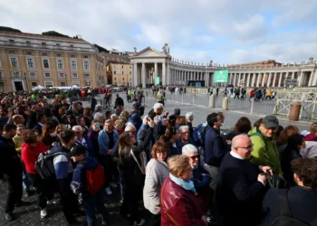 Rito de fechamento do caixão do papa ocorre nesta sexta-feira
