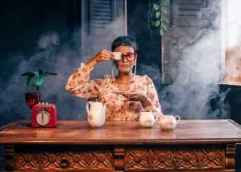 Espetáculo “Véspera – Tome Isto Que a Vida Te Dá” faz temporada de estreia no Teatro Gamboa