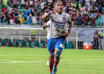 Vitor Jacaré é anunciado como novo reforço do América-MG