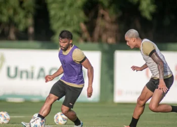 Com presença de Camutanga, Vitória segue preparação de olho na estreia do Baianão