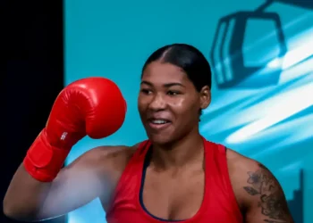 Viviane Pereira vence luta de estreia no último Pré-Olímpico de Boxe