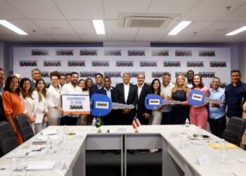 Governo realiza entregas para Buritirama, Wenceslau Guimarães e Coaraci