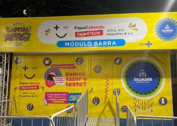 ‘Fique sabendo’: Testagens rápidas e mais de 1,5 milhão de preservativos são ofertados no Carnaval de Salvador
