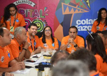 Saúde de Salvador lança alerta sobre os perigos do uso de serpentinas no Carnaval