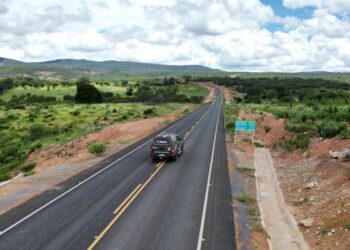 Prefeitura entrega 100 casas do programa Morar Melhor em São Gonçalo e chega a 420 imóveis reformados no bairro