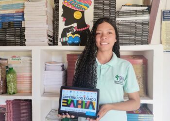 Estudantes das Escolas Famílias Agrícolas e do campo recebem tablets do Projeto Conectar para Educar