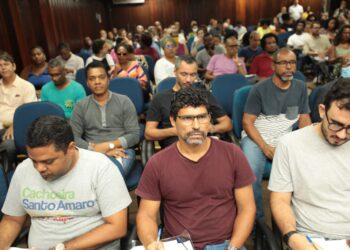 Professores tutores de Regime Progressão Parcial participam de formação continuada, em Salvador