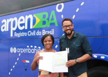 Marisqueira de Santiago do Iguape recebe novos documentos no último dia da Caravana; Ação somou 4.028 atendimentos em três dias no território