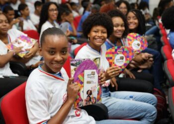 Programa “Oxe, me respeite – nas escolas” fortalece prevenção à violência de gênero na rede estadual