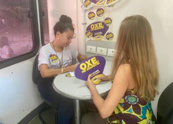 Mais de 50 mulheres são atendidas pela Unidade Móvel da SPM na Estação da Lapa