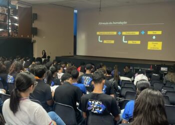 Aulão Territorial em Salvador prepara estudantes para o Enem 2024
