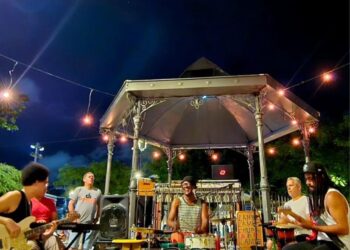Salvador recebe mais uma edição da @ocupacao377 e da Feira @vinil.alemdocaos: “Vem viver a rua…”