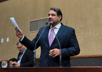 Oposição vota contra dois novos empréstimos de Jerônimo e alerta: “virou uma farra orçamentária sem a menor transparência”