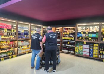 Procon-Ba fiscaliza venda de chocolates e pescados para Semana Santa 2025