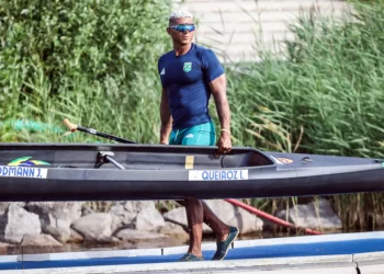Isaquias Queiroz testa raia olímpica e avisa: “Rebeca ganhando medalha desse jeito me deixa mais tranquilo”