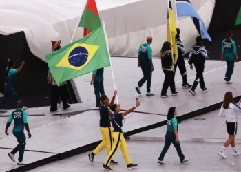 Jogos Olímpicos Paris 2024 encerram com grande festa e aceno para 2028