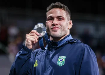 Willian Lima conquista medalha de prata no judô nos Jogos Olímpicos Paris 2024