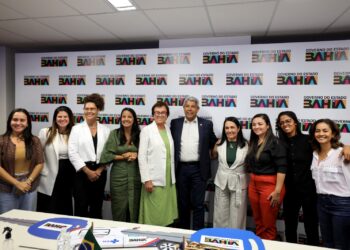 Em reunião com prefeita, governador projeta ações conjuntas para o desenvolvimento de Ubaitaba