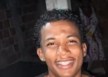 Jovem que perdeu braço após acidente em parque recebe alta hospitalar