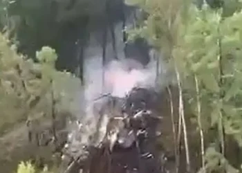 Rússia: avião com 49 passageiros cai e não deixa sobreviventes